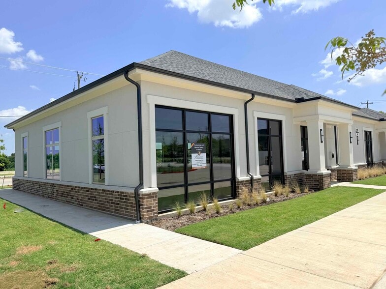 More Photos Of 3801 N Central Expy, McKinney Medical For Lease