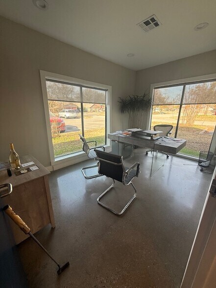 More Photos Of 5553-5555 S Peoria Ave, Tulsa Office For Lease
