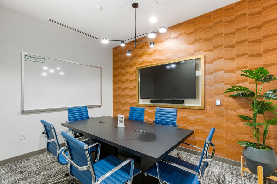 More Photos Of 17620 NE 69th Ct, Redmond Apartments For Lease