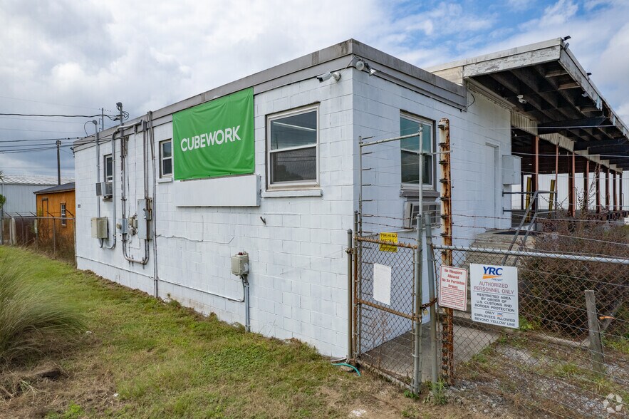 More Photos Of 3501 Edwin Ave, Savannah Truck Terminal For Sale