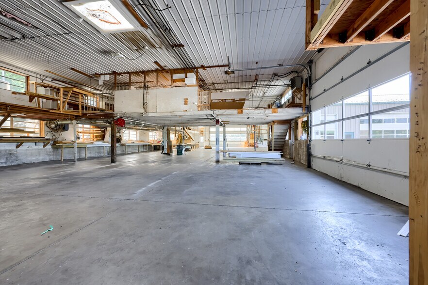 More Photos Of 197 Pencroft Dr N, Holtwood Industrial For Sale