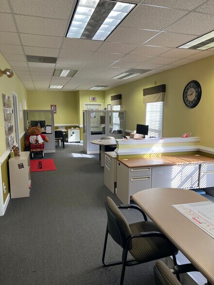 More Photos Of 2630 Beaver Ruin Rd, Norcross Medical For Sale