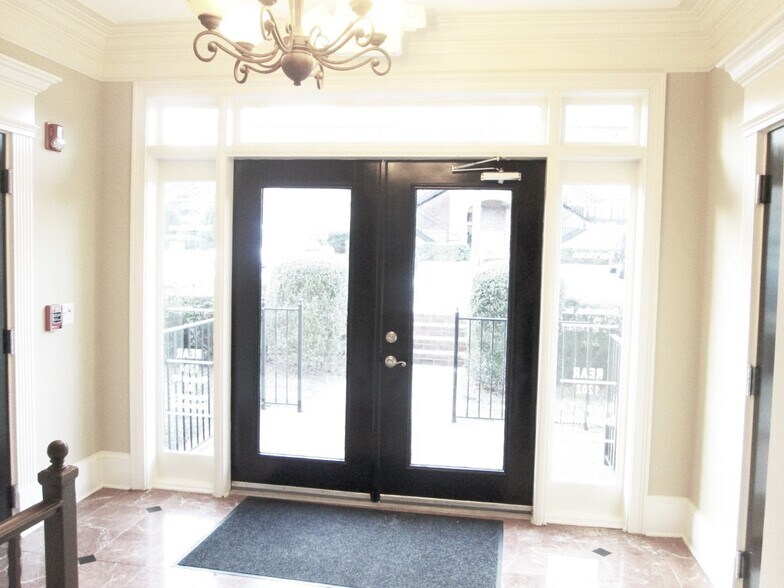 More Photos Of 5400 Laurel Springs Pky, Suwanee Office For Sale