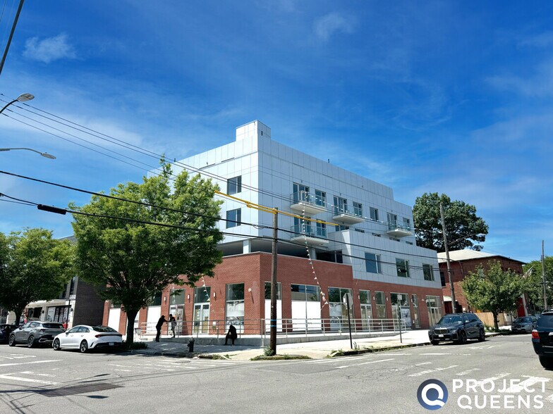 More Photos Of 150-23 Barclay Ave, Flushing Apartments For Lease