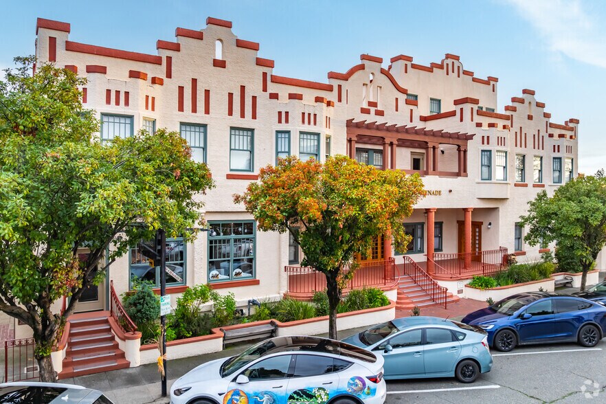 More Photos Of 853 Lincoln Way, Auburn Freestanding For Lease