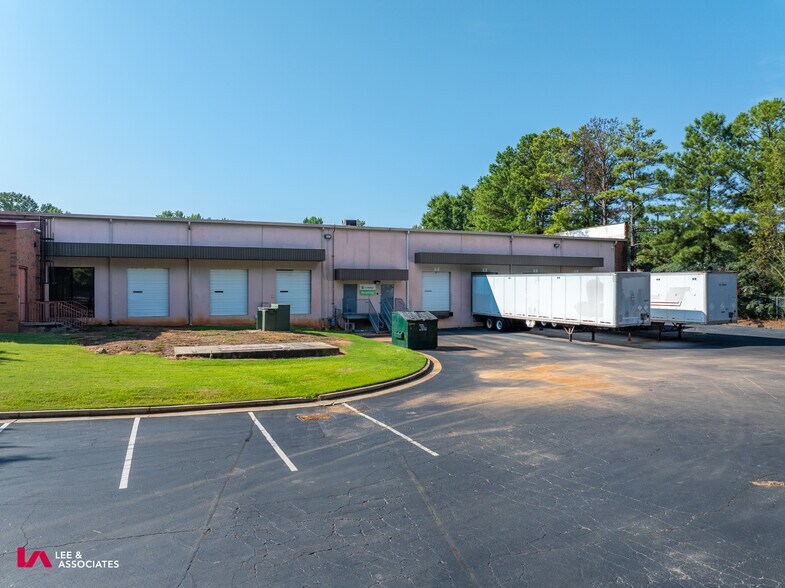 More Photos Of 5200 Panola Industrial Blvd, Decatur Warehouse For Lease