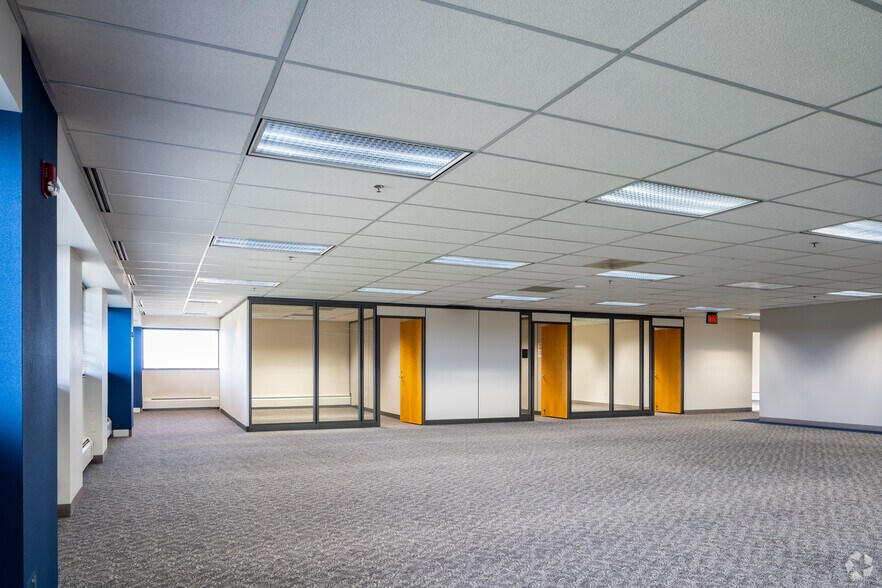 More Photos Of 31 E Judson St, Pontiac Unknown For Lease