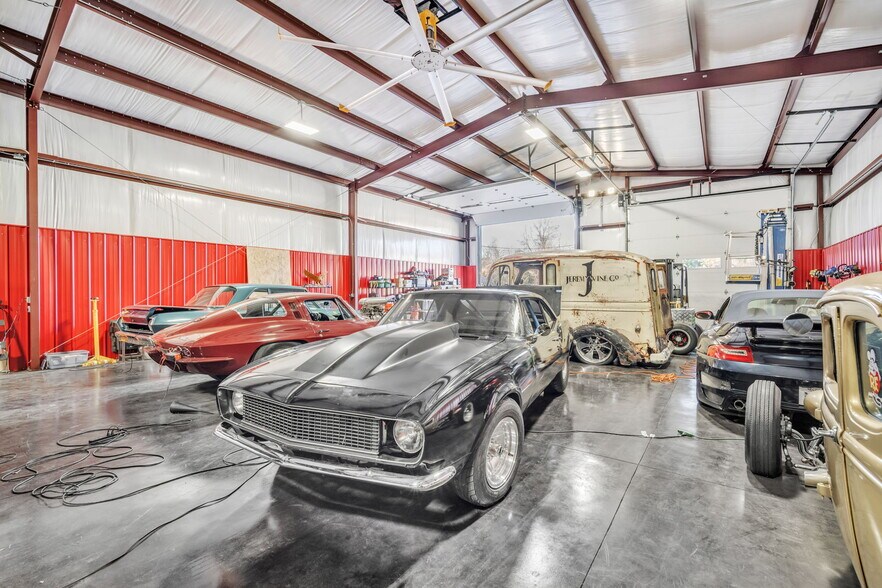 More Photos Of 4271 Calhoun Memorial Hwy, Easley Light Distribution For Sale