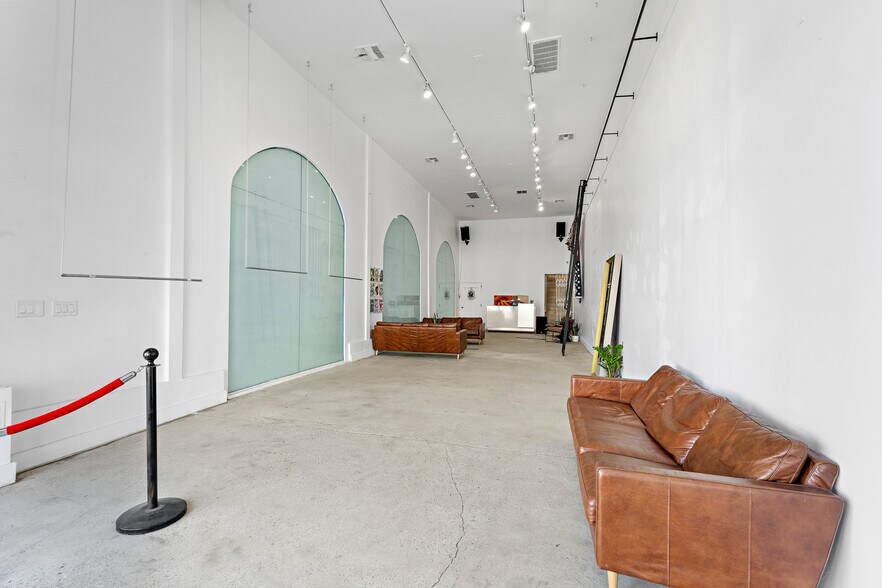 More Photos Of 7450-7454 Melrose Ave, Los Angeles Storefront For Lease