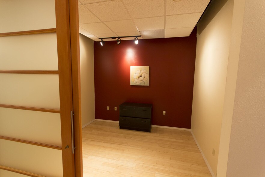 More Photos Of 314-336 Adams St SE, Albuquerque Office For Sale