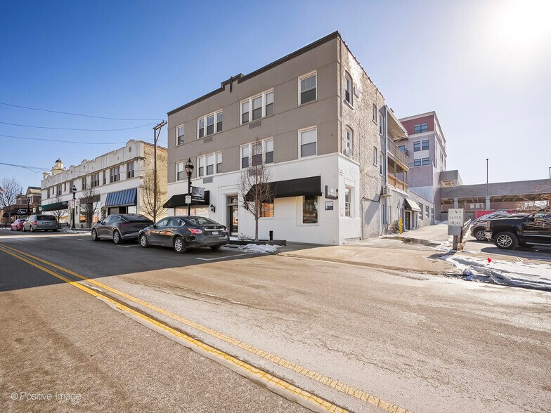 More Photos Of 501-503 Duane St, Glen Ellyn Apartments For Lease