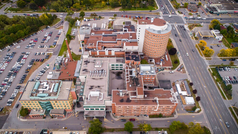 Primary Photo Of 3030 Lawrence Av E, Toronto Medical For Lease