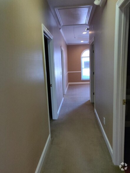 More Photos Of 106 Colony Park Dr, Cumming Office Residential For Lease