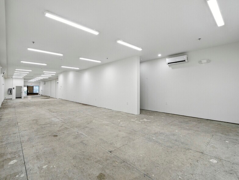 More Photos Of 633 Newark Ave, Jersey City Storefront Retail Residential For Lease