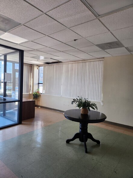 More Photos Of 1211 N Chester St, Baltimore Medical For Sale