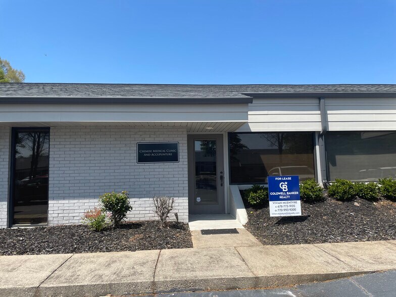 More Photos Of 600 Houze Way, Roswell Office Residential For Lease