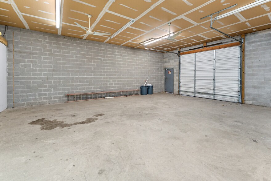 More Photos Of 1306 Heidt Ave, Savannah Office For Sale