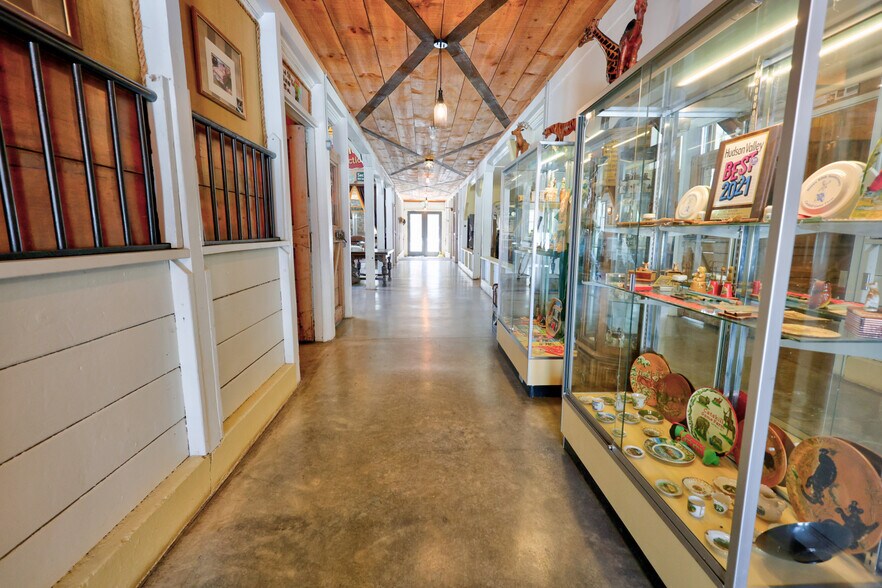 More Photos Of 400 Game Farm Rd, Catskill Hospitality For Sale