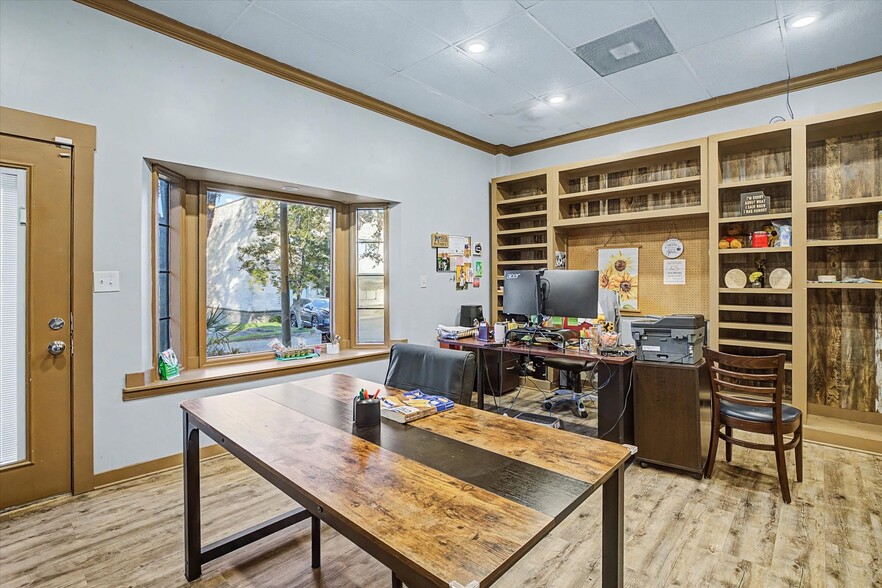 More Photos Of 1740 & 1742 Thomasville Rd., Tallahassee Office For Sale