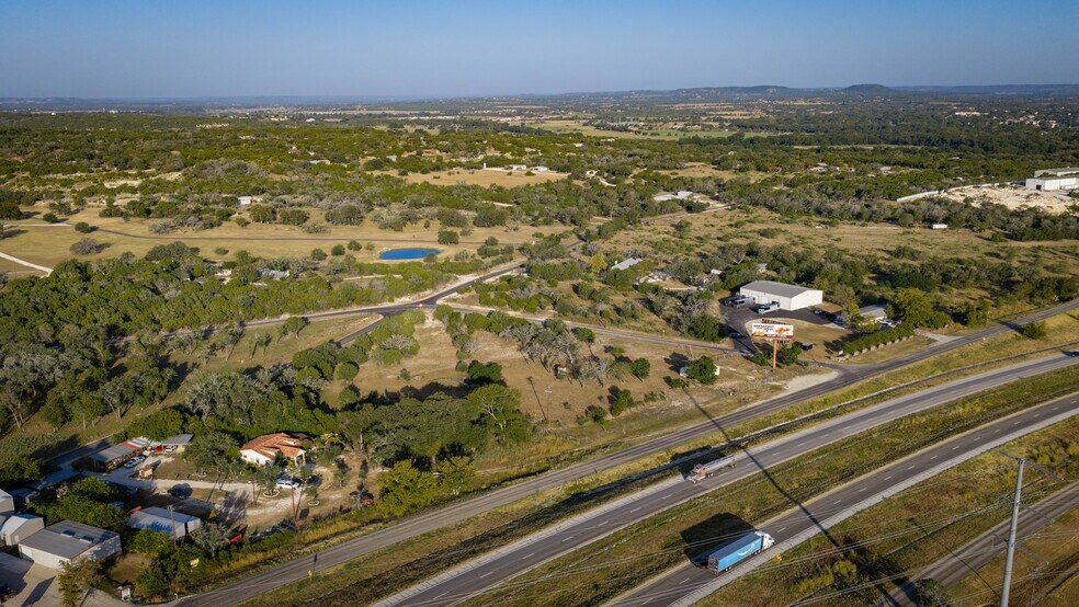 More Photos Of 3 Holiday Rd, Comfort Land For Lease
