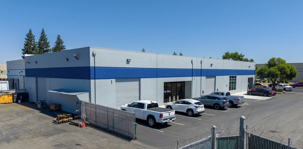 More Photos Of 16 Light Sky Ct, Sacramento Warehouse For Sale