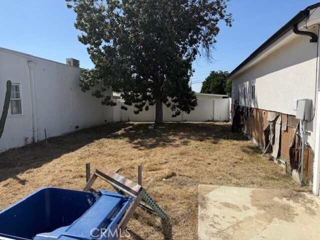 More Photos Of 7737 Ferncola Ave, Sun Valley Apartments For Sale