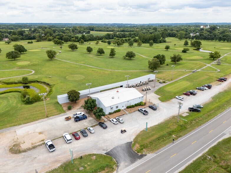 More Photos Of 3500 Kingshighway, East Saint Louis Golf Course Driving Range For Sale