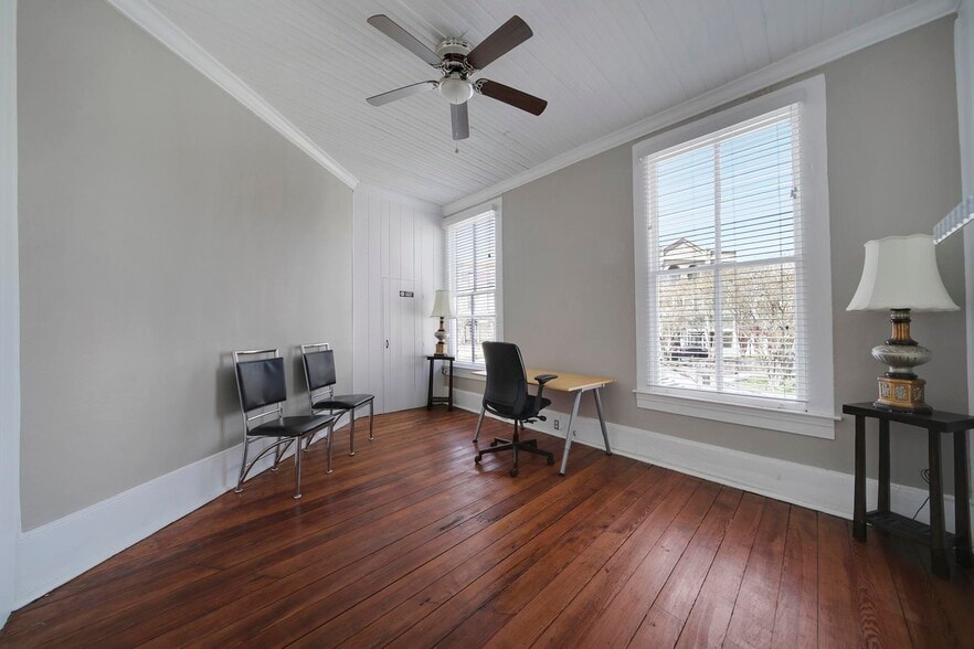 More Photos Of 101 Gadsden St, Chester Storefront Retail Office For Sale