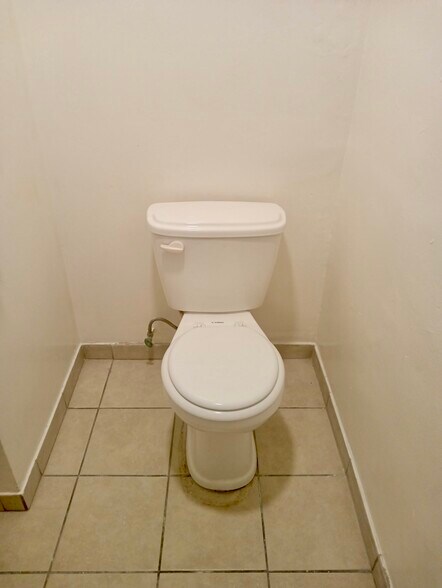 More Photos Of 8930 S Vermont Ave, Los Angeles Daycare Center For Sale