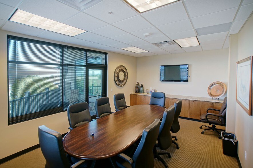 More Photos Of 7501 Village Square Dr, Castle Pines Medical For Sale