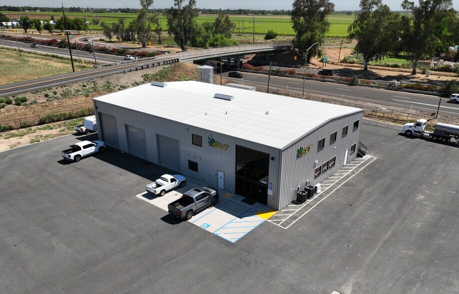 More Photos Of 22420 Highway 99, Acampo Truck Terminal For Lease