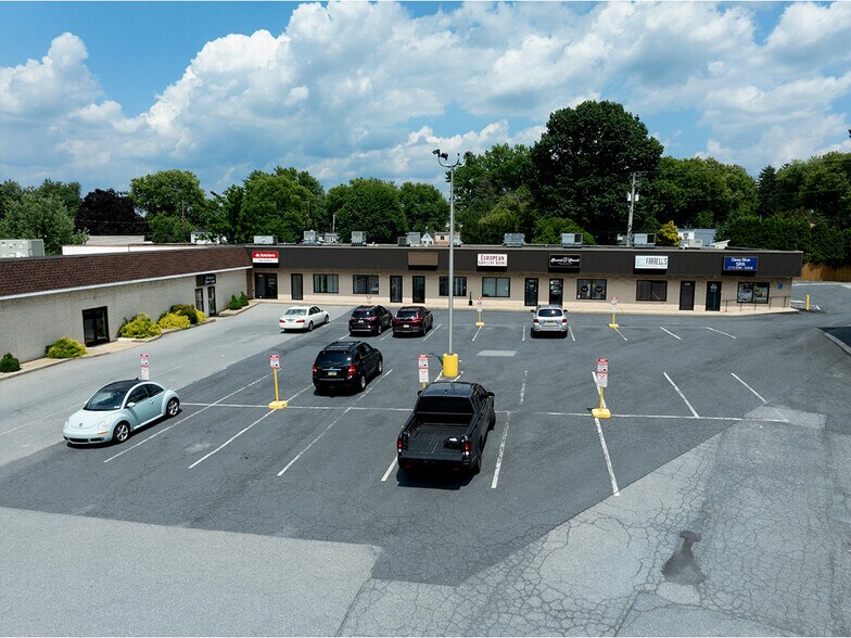 More Photos Of 1339-1357 Fruitville Pike, Lancaster Unknown For Lease