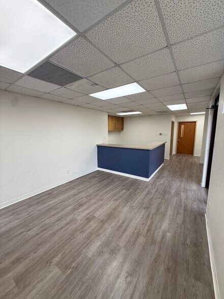 More Photos Of 2401 W Green Oaks Blvd, Arlington Office For Lease