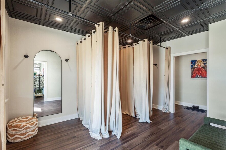 More Photos Of 300 Main St, Hallam Office For Sale