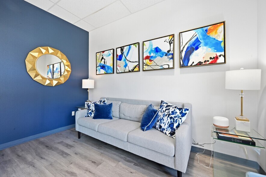 More Photos Of 333 E Highway 290, Dripping Springs Office For Lease