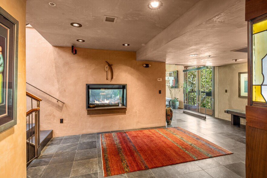 More Photos Of 25 Schnebly Hill Rd, Sedona Freestanding For Sale