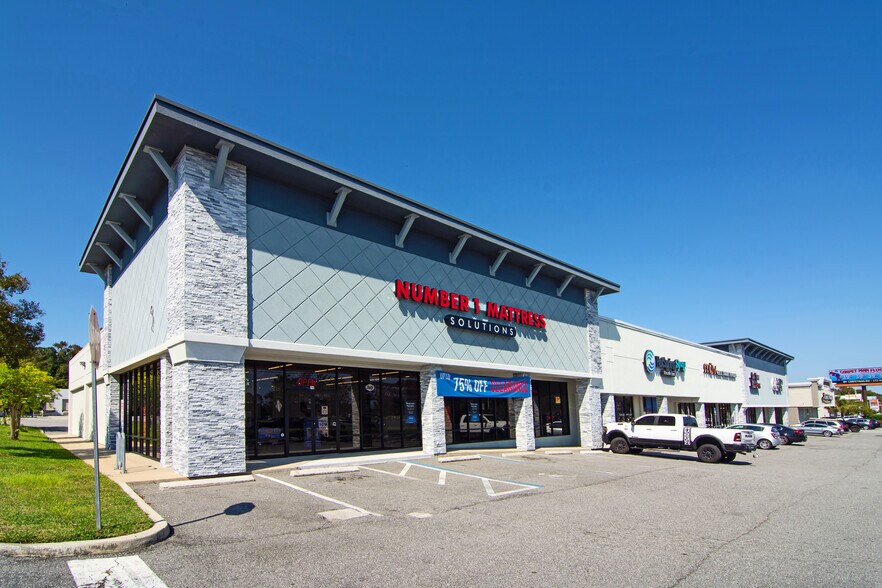 More Photos Of 64 Blanding Blvd, Orange Park Unknown For Lease