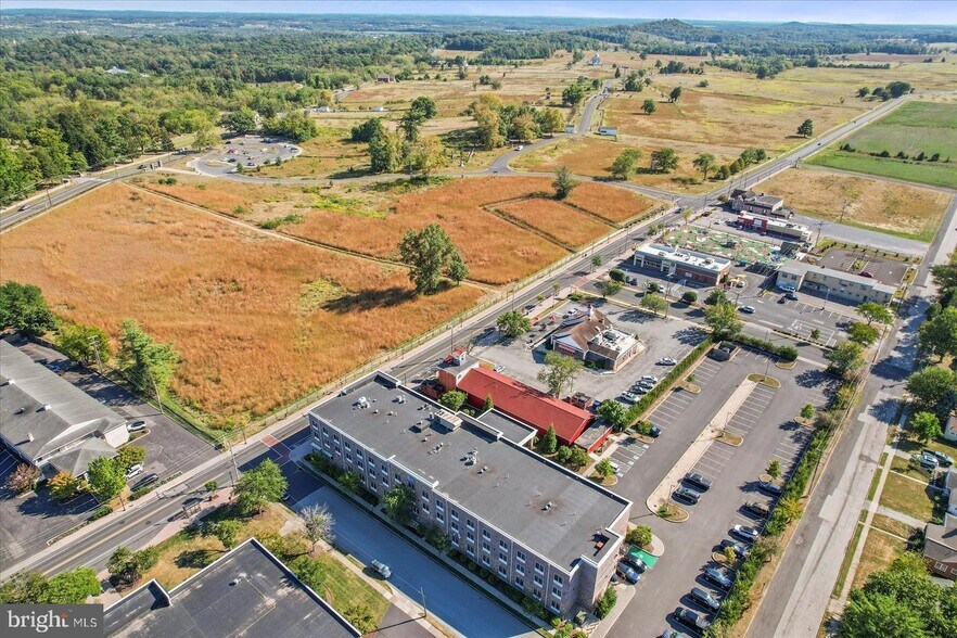 More Photos Of 425 Steinwehr Ave, Gettysburg Storefront Retail Office For Sale