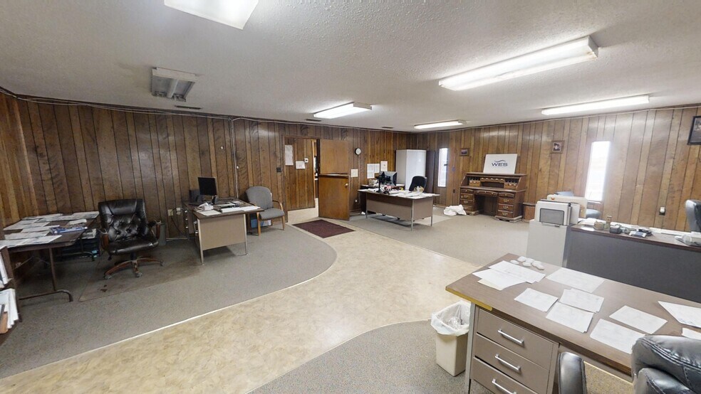 More Photos Of 1230 SR 83, Denver City Warehouse For Sale
