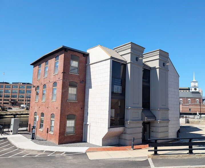 Primary Photo Of 4 Water St, Nashua Office For Lease