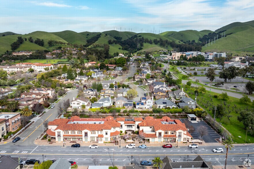 More Photos Of 43430-43480 Mission Blvd, Fremont Freestanding For Lease