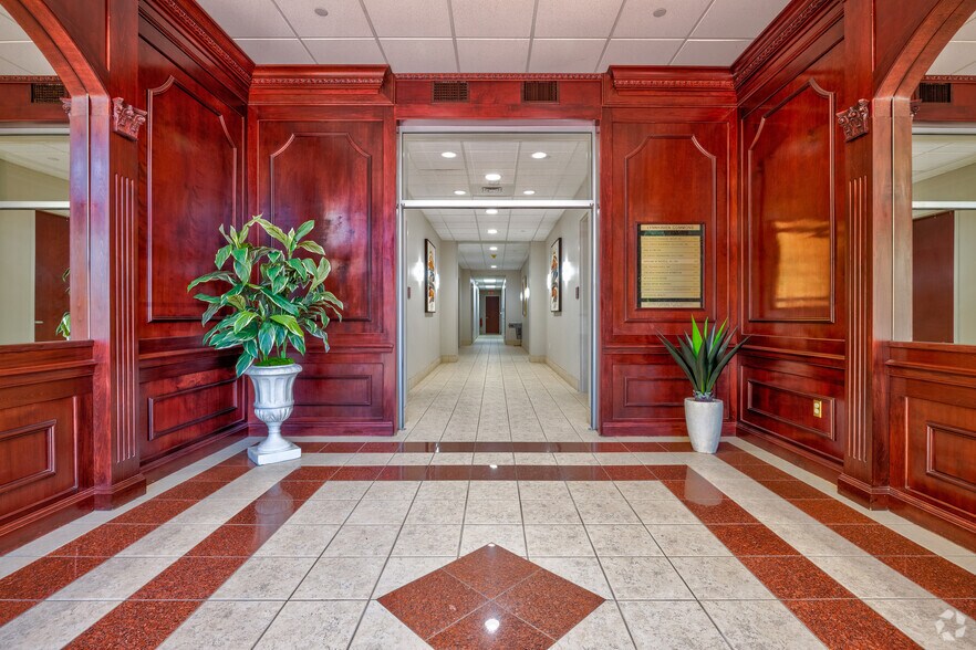 More Photos Of 582 Lynnhaven Pky, Virginia Beach Unknown For Lease