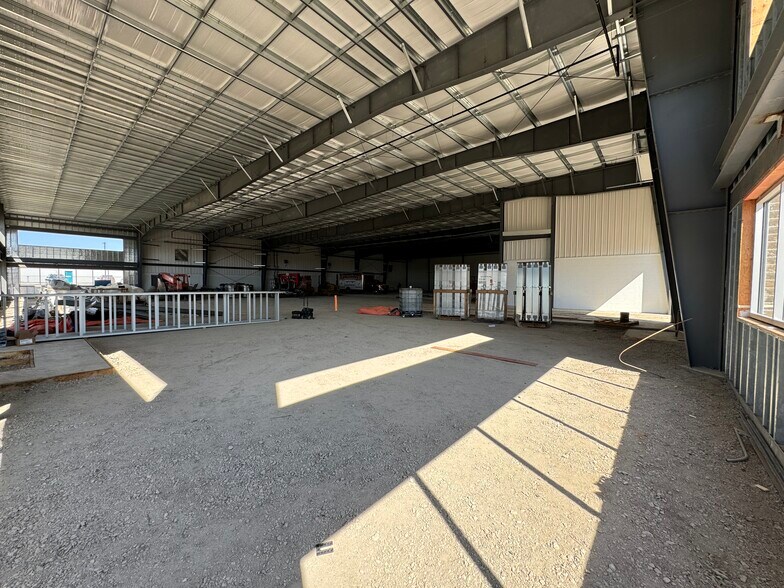 More Photos Of 4163 Morgan Rd, Ypsilanti Manufacturing For Lease