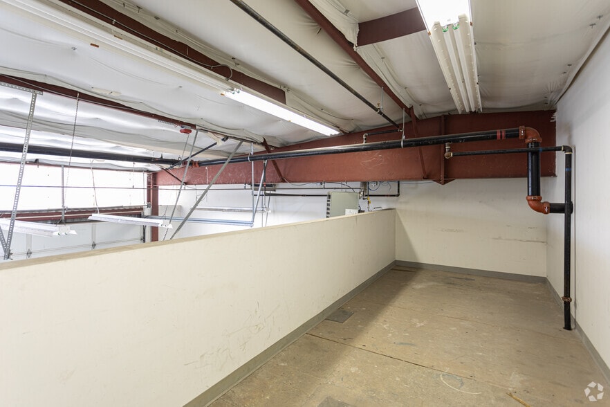 More Photos Of 720-758 S Redwood Rd, Salt Lake City Manufacturing For Lease