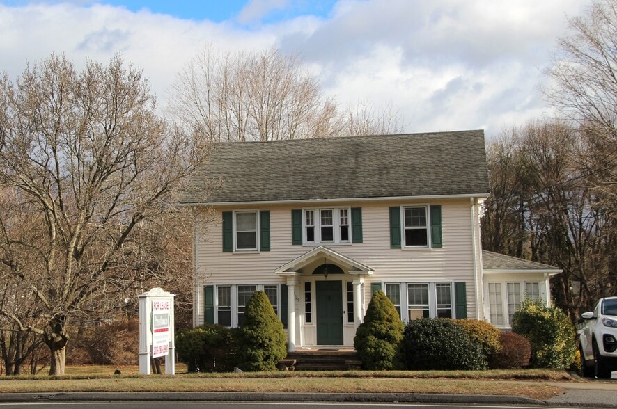 Primary Photo Of 2725 Whitney Ave, Hamden Office For Lease