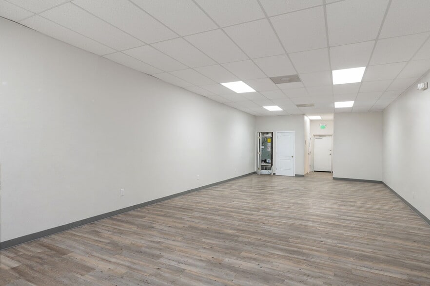 More Photos Of 1298 E Norvell Bryant Hwy, Hernando Freestanding For Sale