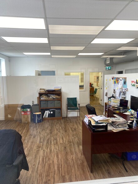 More Photos Of 4918 Napier St, Port Alberni Flex For Sale