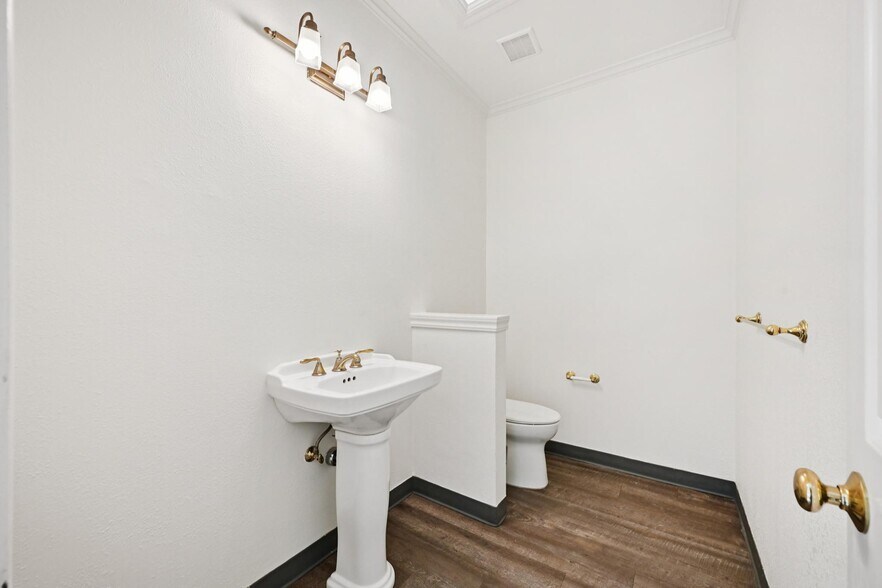 More Photos Of 1605 Lucas Valley Rd, San Rafael Healthcare For Sale