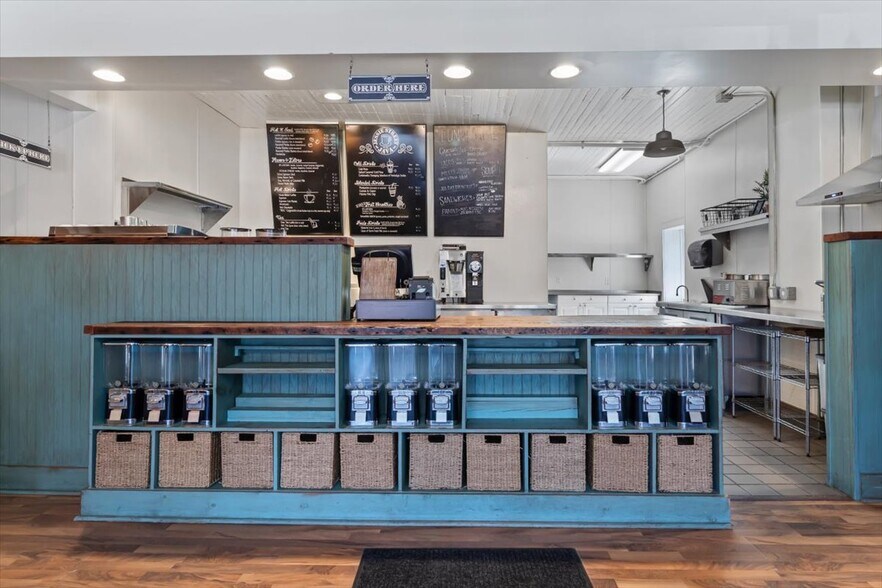 More Photos Of 116 W Jessie St, Rushford Storefront Retail Residential For Sale