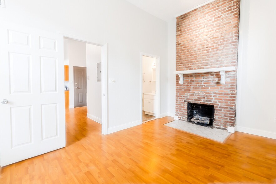 More Photos Of , Pittsburgh Multifamily For Sale